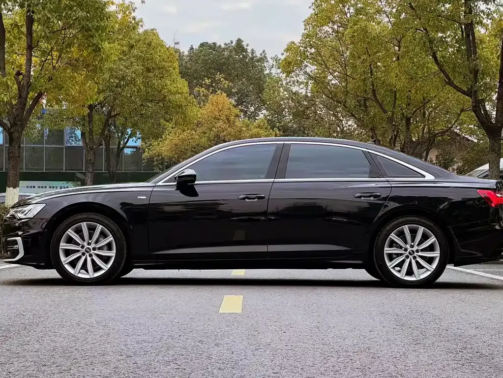 Audi A6L — фото 4