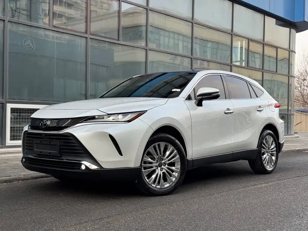 Toyota Harrier 2021 из CN, фото 1