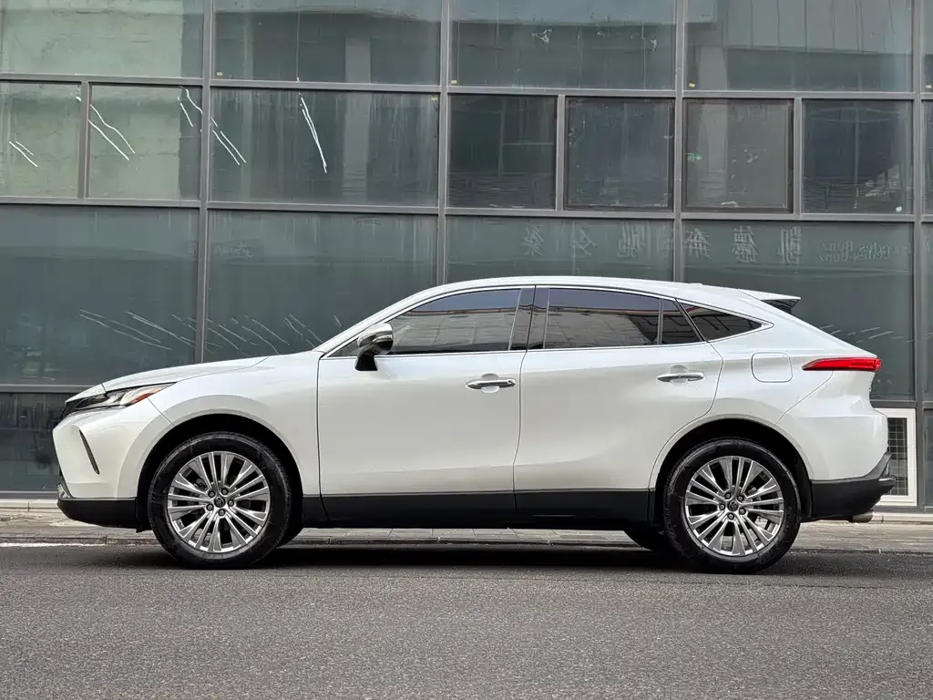 Toyota Harrier 2021 из CN, фото 10