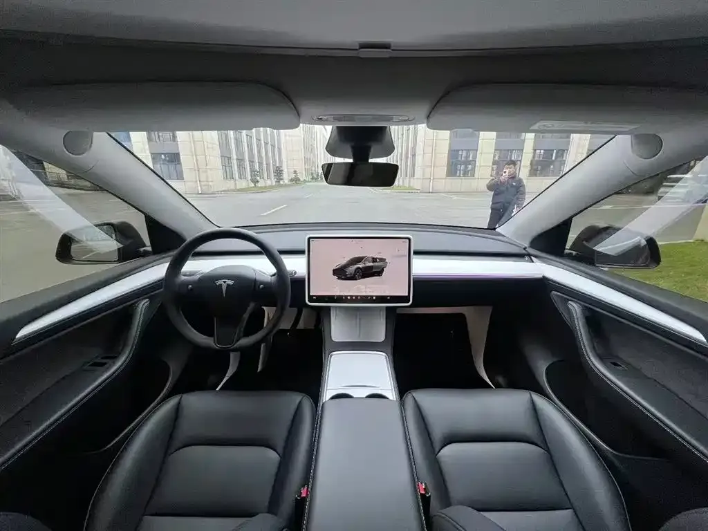 Tesla Model Y 2024 из CN, фото 10