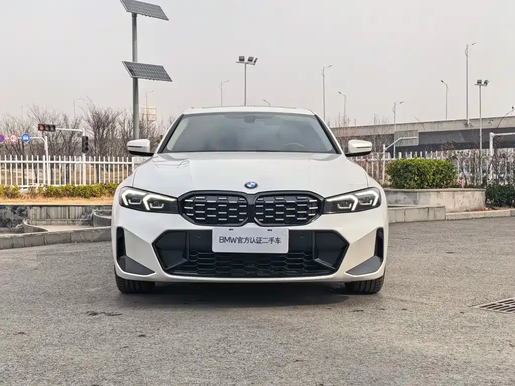 BMW 3 Series 2023 из CN, фото 7