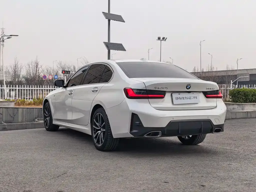 BMW 3 Series 2023 из CN, фото 2