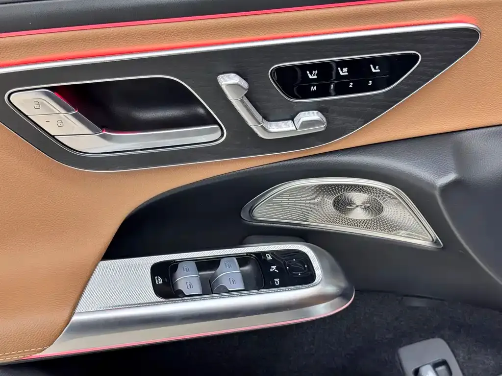 Mercedes-Benz E-Class 2024 из CN, фото 8