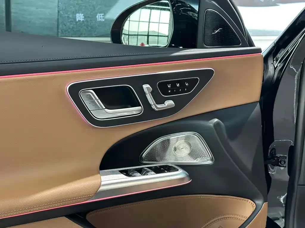 Mercedes-Benz E-Class 2024 из CN, фото 4