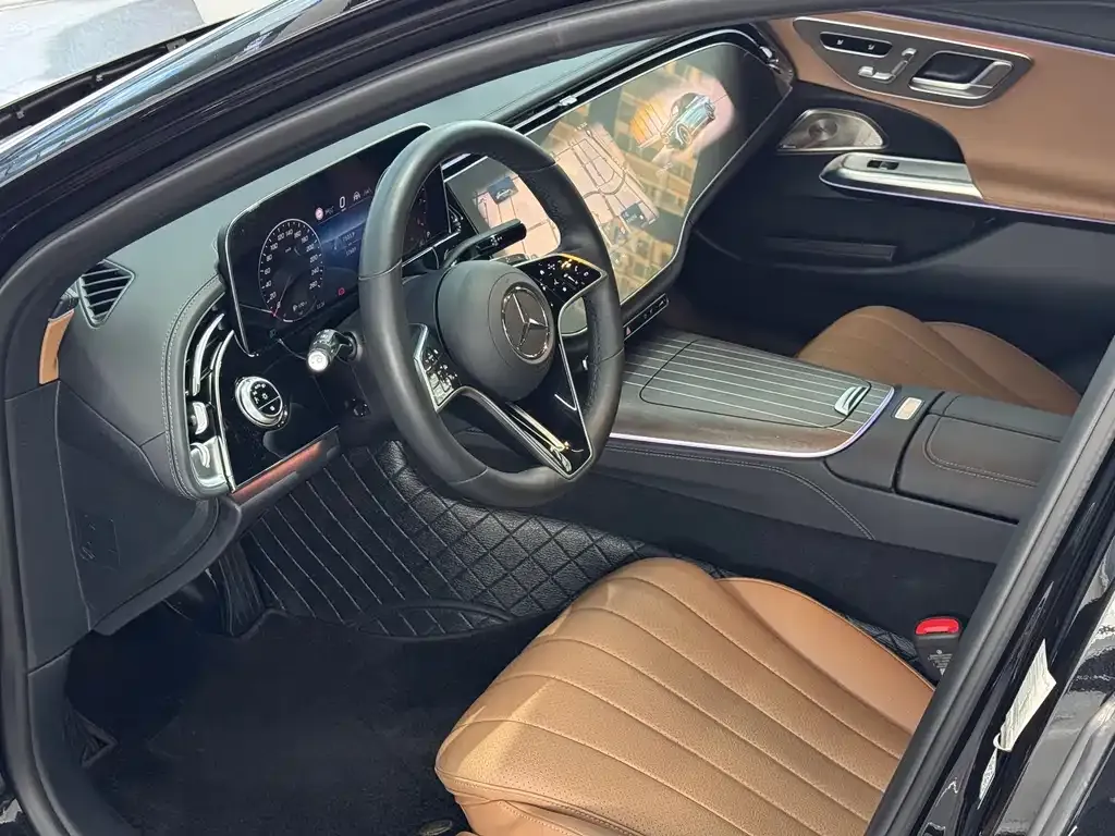 Mercedes-Benz E-Class 2024 из CN, фото 2