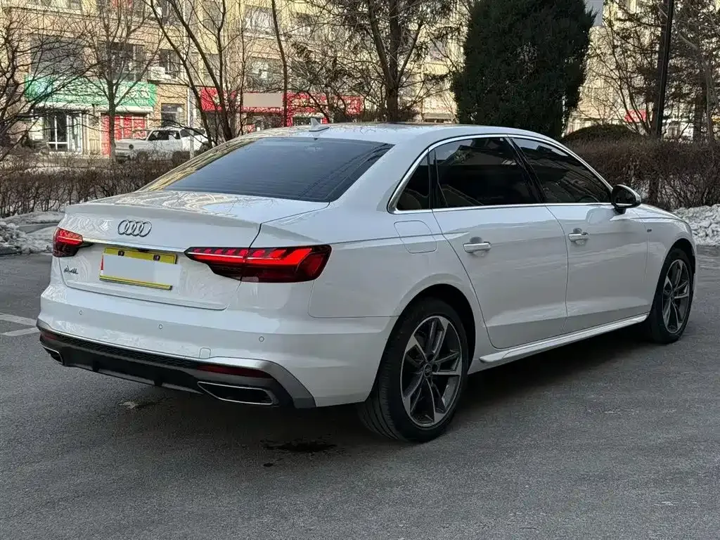 Audi A4L 2024 из CN, фото 9