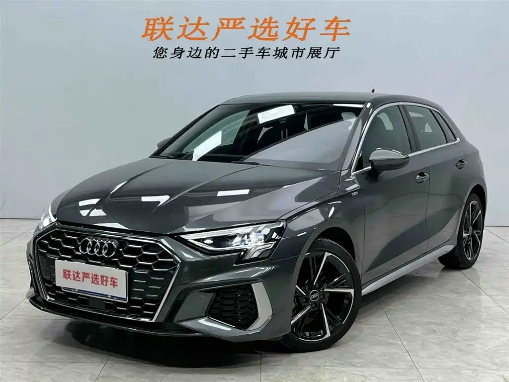 Audi A3 2023 из CN, фото 1