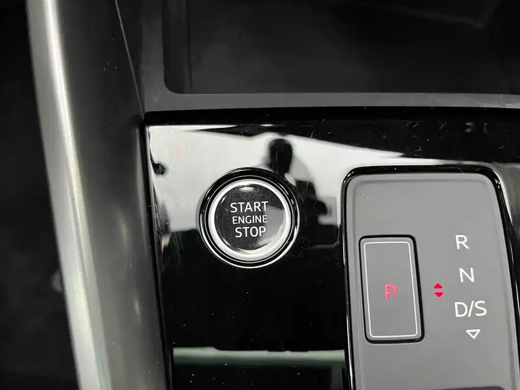 Audi A3 2023 из CN, фото 4