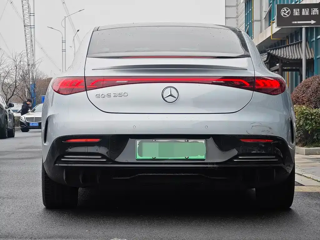 Mercedes-Benz EQE 2023 из CN, фото 4