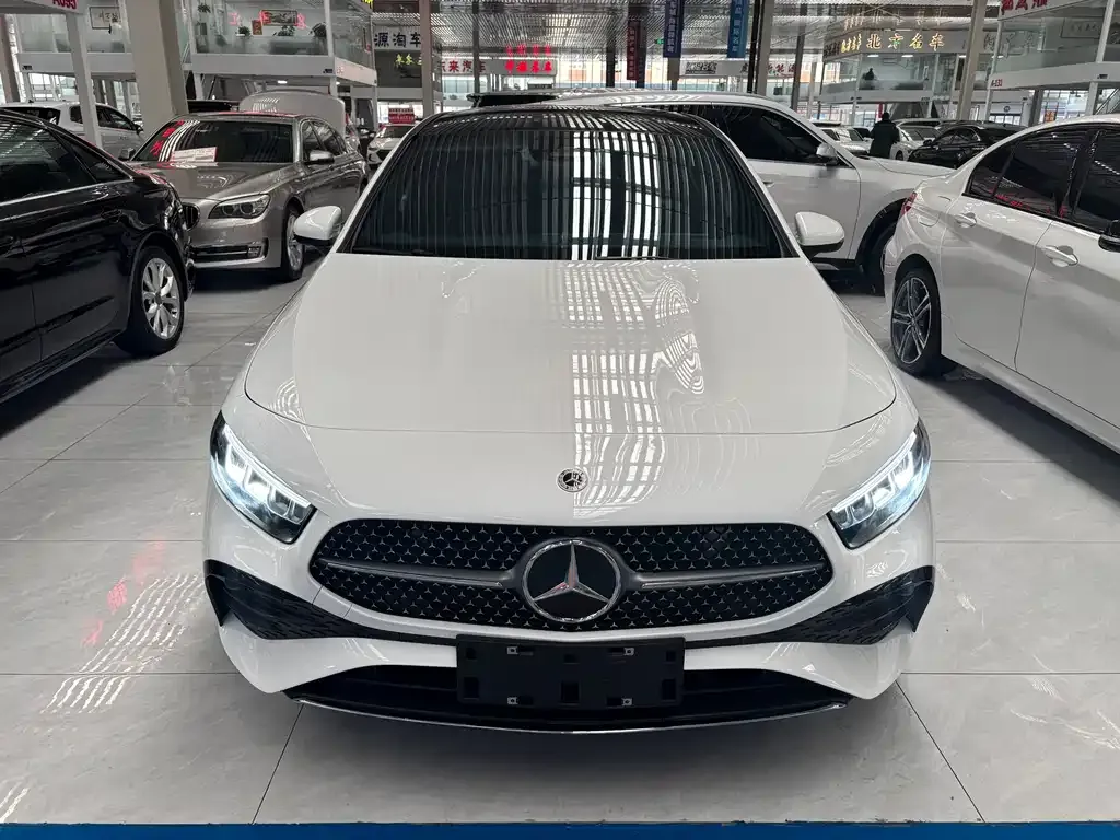 Mercedes-Benz A-Class — фото 1