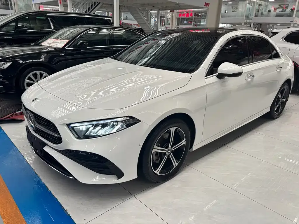 Mercedes-Benz A-Class — фото 8