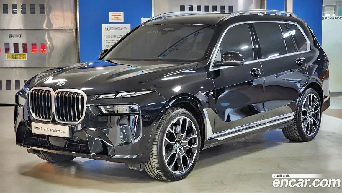BMW X7 — фото 1