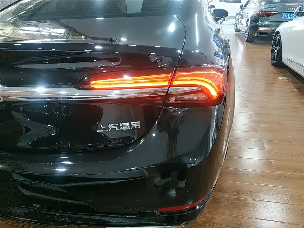 Buick LaCrosse 2021 из CN, фото 3