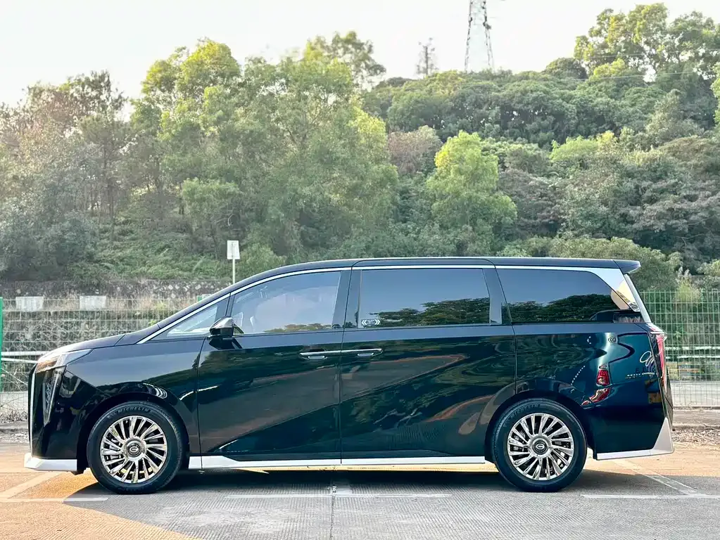 GAC Motor Trumpchi M8 — фото 10