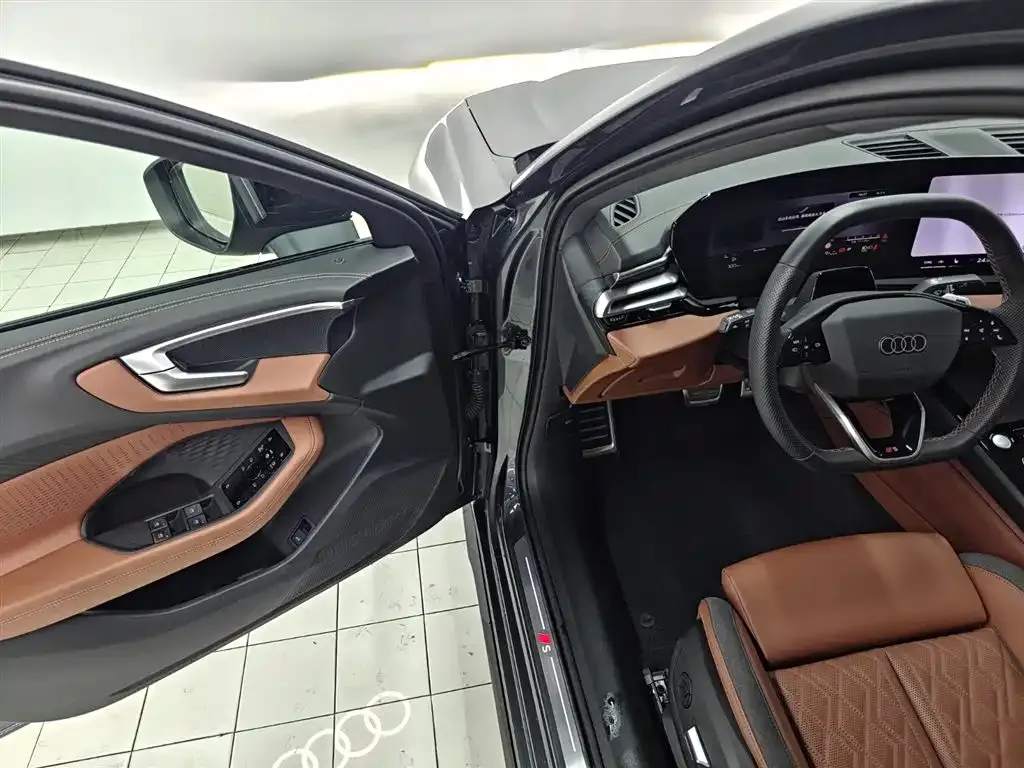Audi A5L 2025 из CN, фото 9