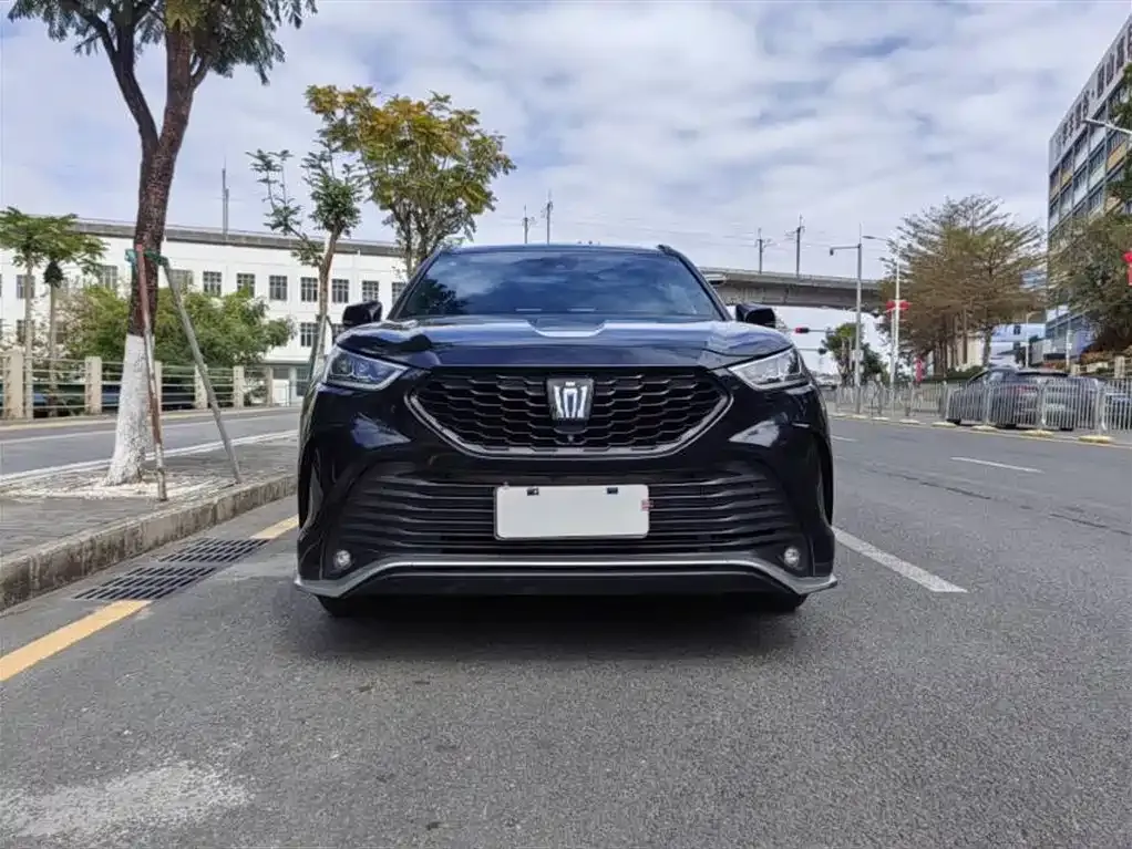 Toyota Crown Kluger 2021 из CN, фото 8