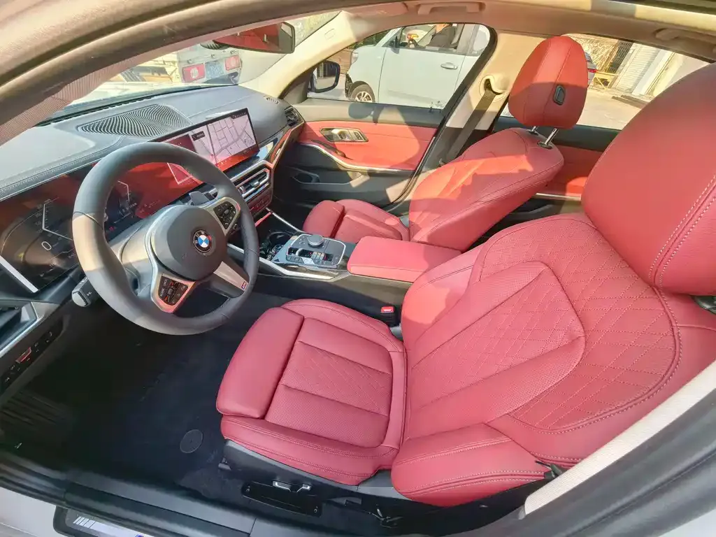 BMW 3 Series 2024 из CN, фото 10