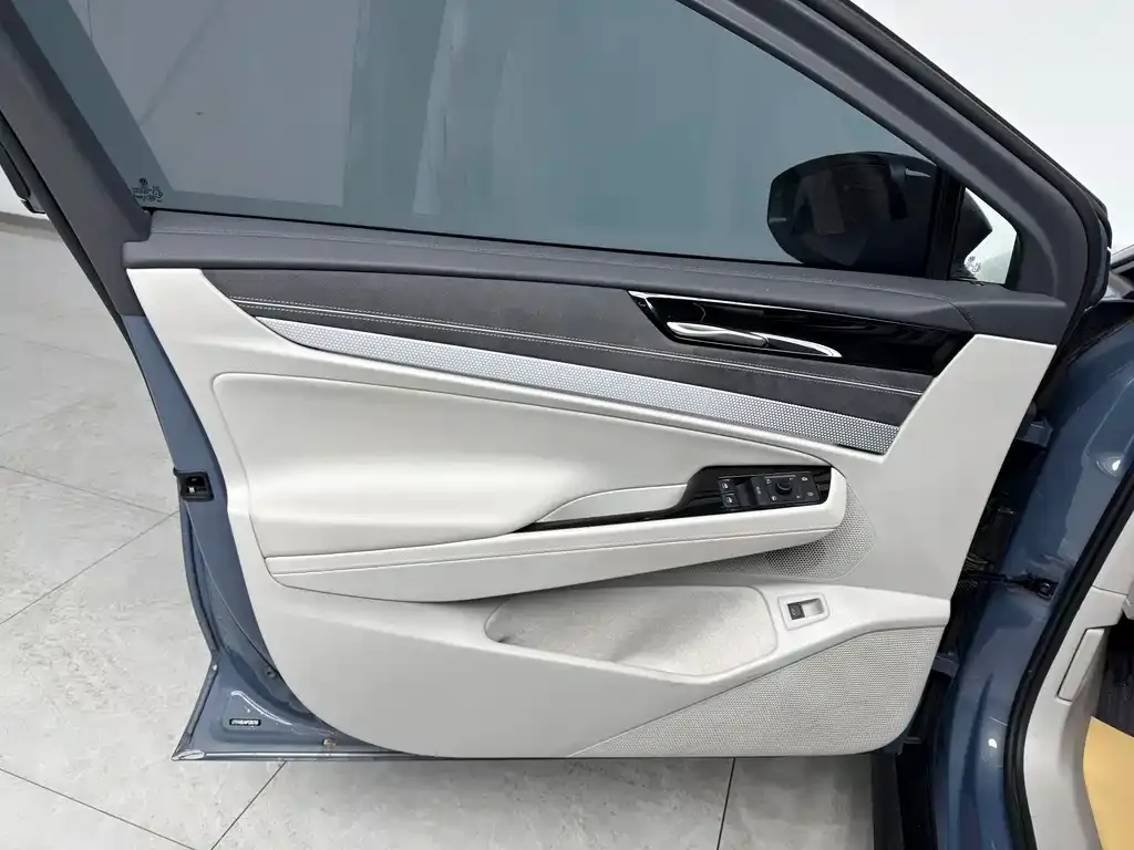 Volkswagen ID.7 VIZZION 2023 из CN, фото 7