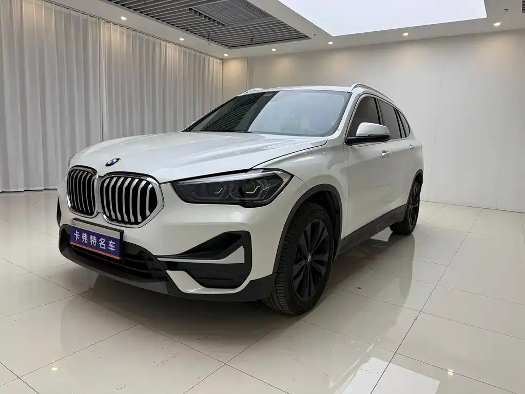 BMW X1 — фото 1