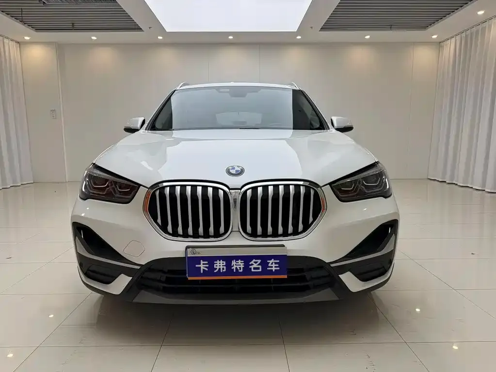 BMW X1 — фото 2