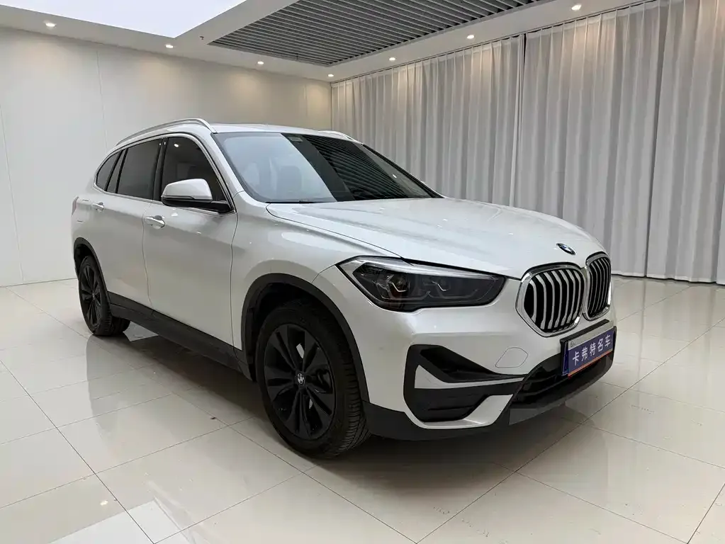 BMW X1 — фото 3