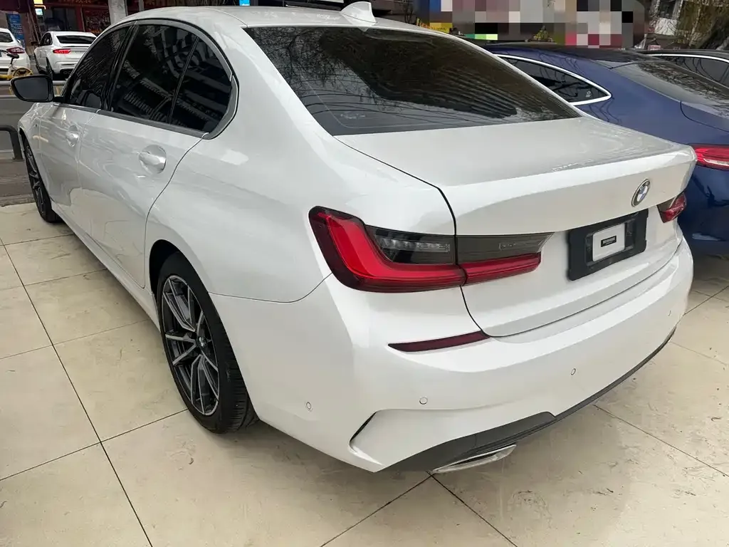 BMW 3 Series 2021 из CN, фото 3