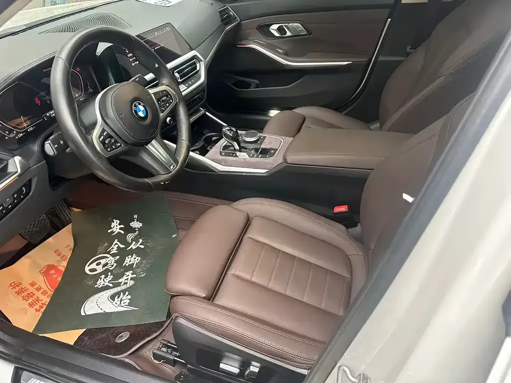 BMW 3 Series 2021 из CN, фото 9