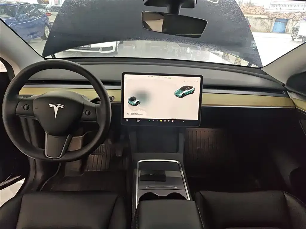 Tesla Model Y 2023 из CN, фото 3
