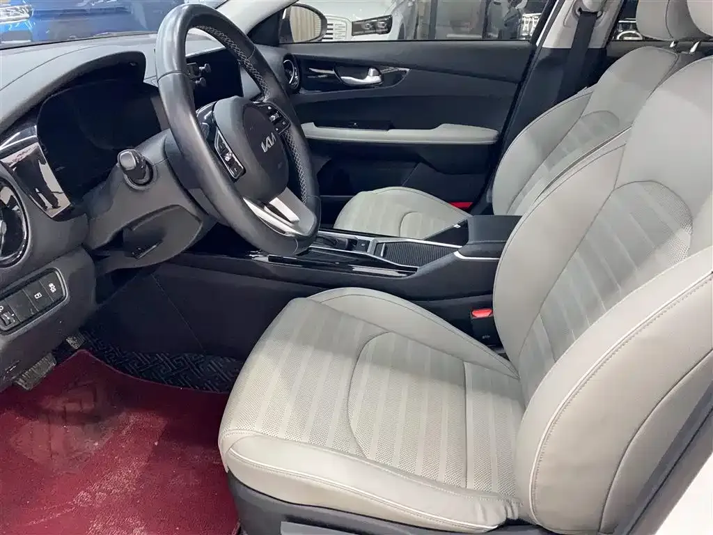 Kia K3 2024 из CN, фото 8