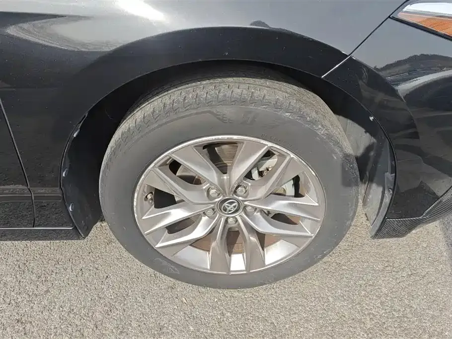 Toyota Avalon 2021 из CN, фото 8