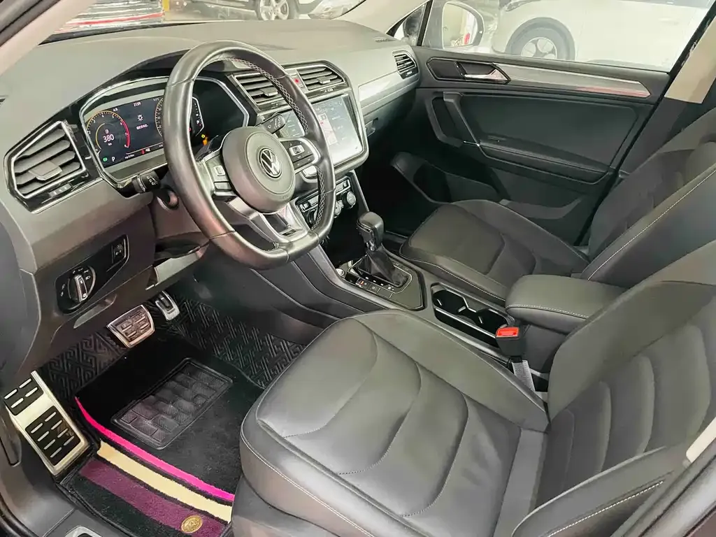 Volkswagen Tiguan L 2021 из CN, фото 7