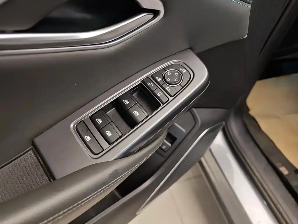 BYD L DM-i 2025 из CN, фото 3