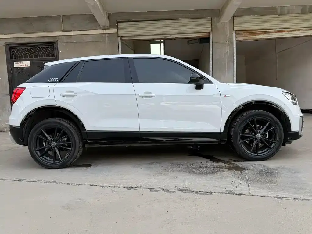 Audi Q2L 2021 из CN, фото 4