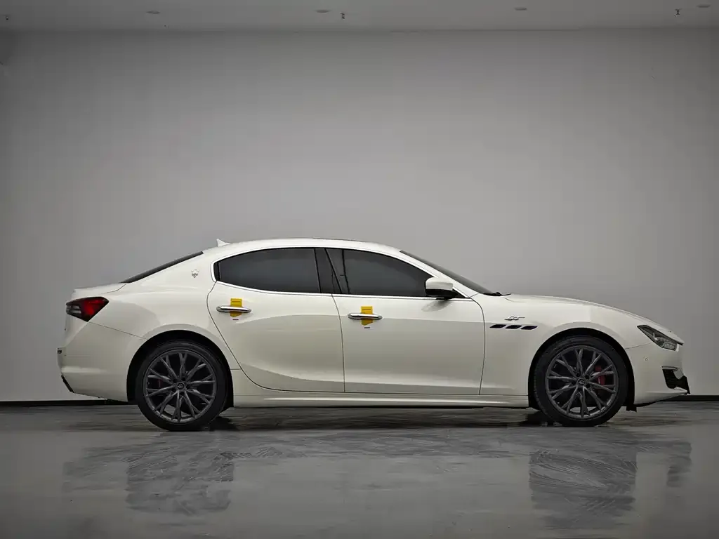 Maserati Ghibli — фото 2