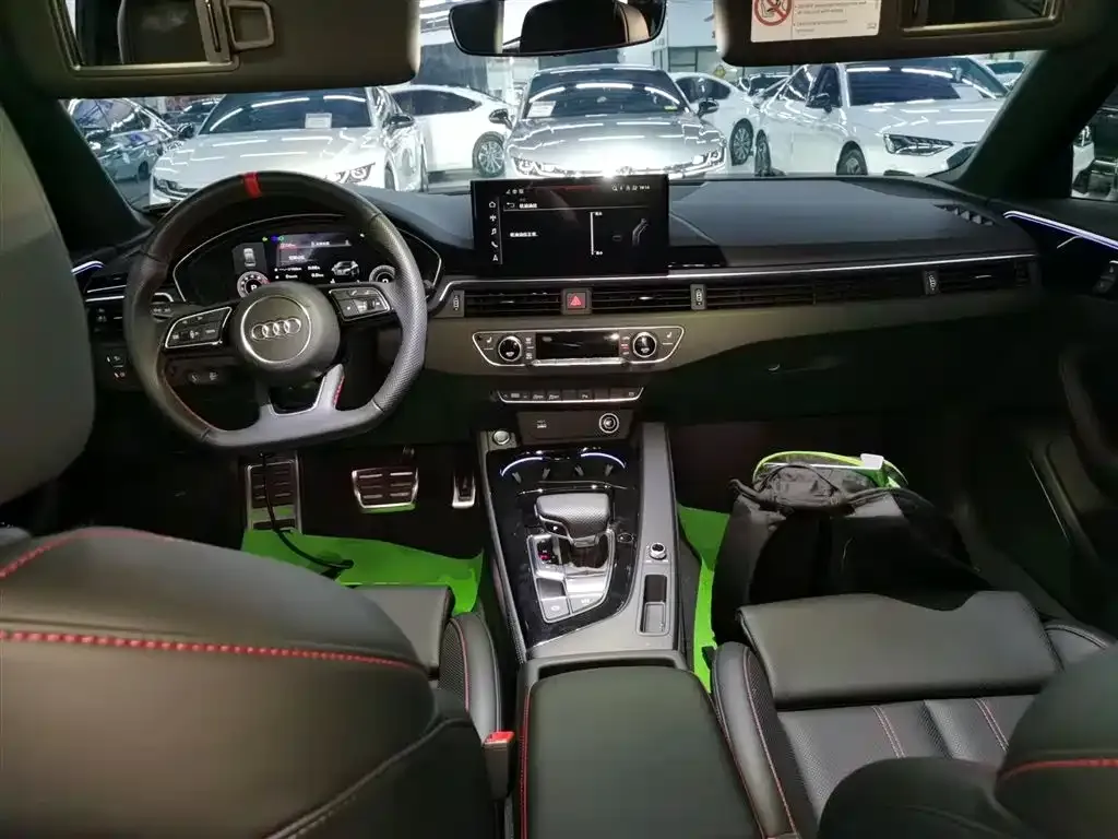 Audi A4L 2025 из CN, фото 3