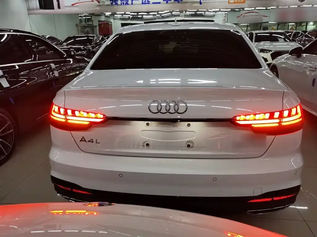 Audi A4L 2025 из CN, фото 6
