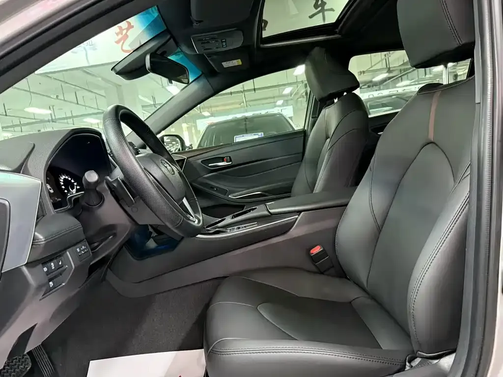 Toyota Avalon 2021 из CN, фото 2