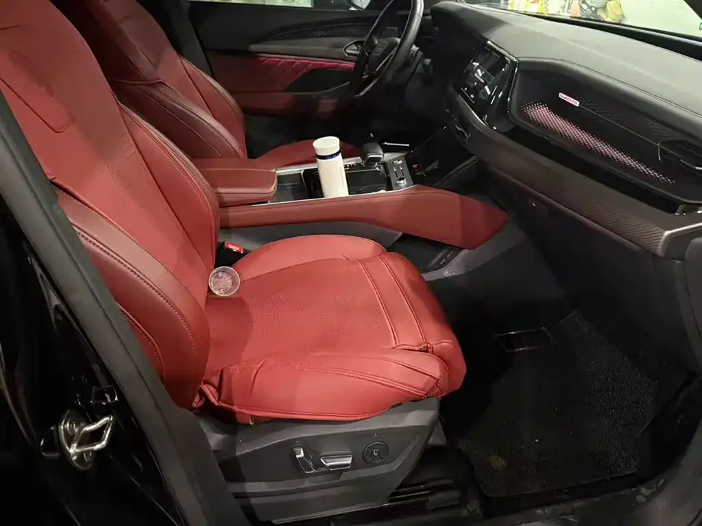 Audi Q6 2023 из CN, фото 2