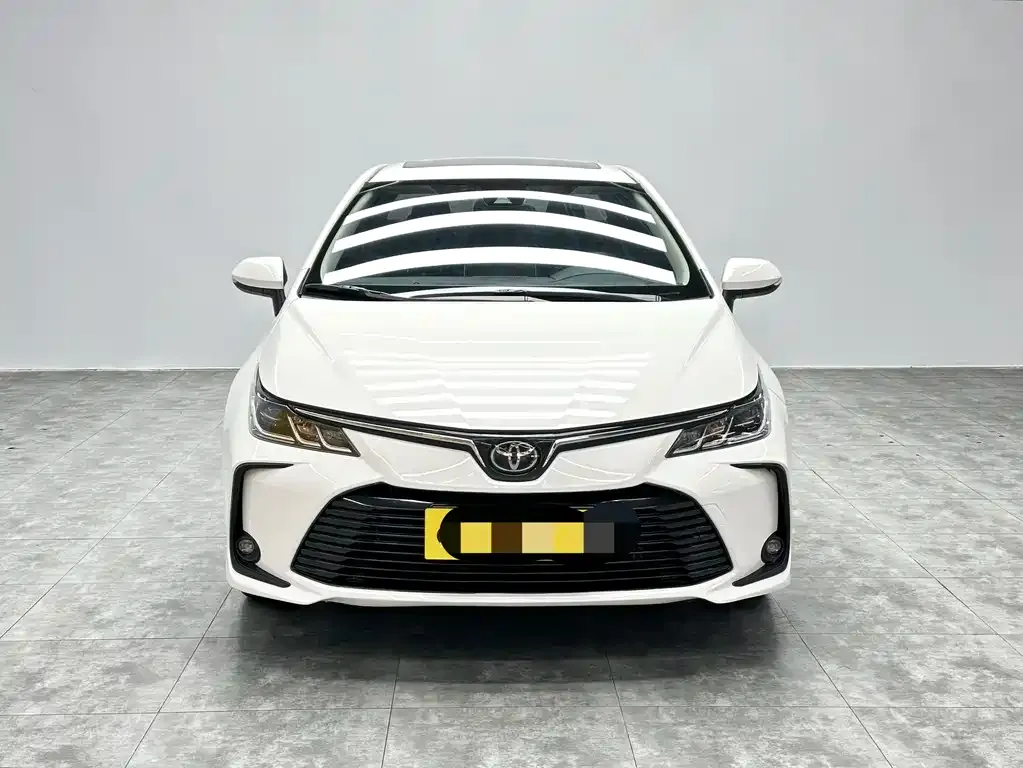 Toyota Corolla 2023 из CN, фото 9