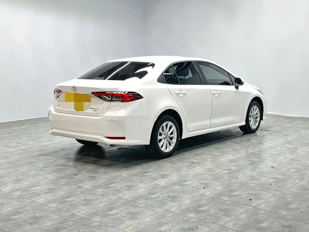 Toyota Corolla 2023 из CN, фото 4