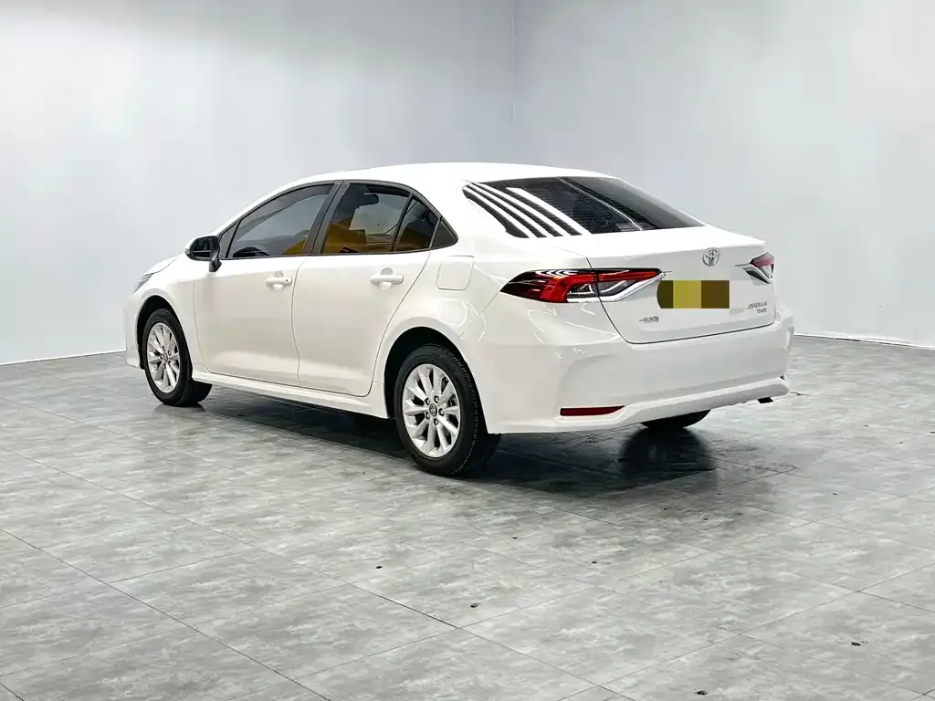 Toyota Corolla 2023 из CN, фото 8