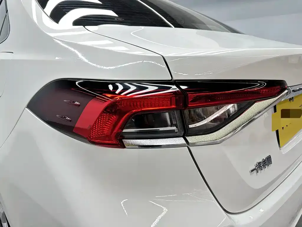 Toyota Corolla 2023 из CN, фото 7