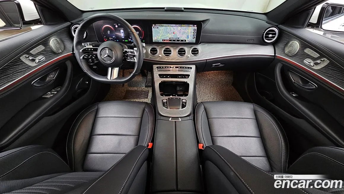 Mercedes-Benz E-Class — фото 10