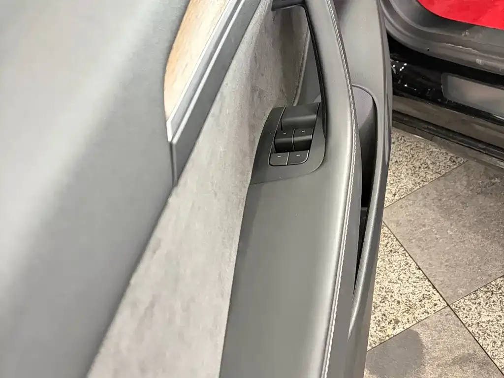 Tesla Model 3 2021 из CN, фото 8