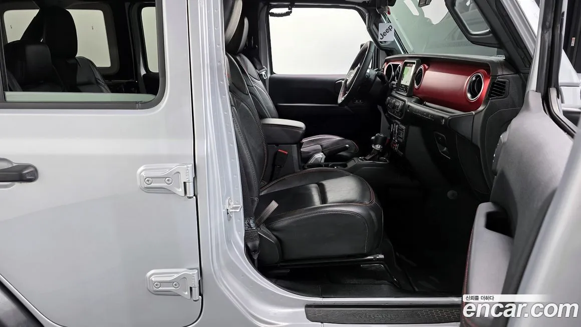 Jeep Wrangler 2022 из KR, фото 3