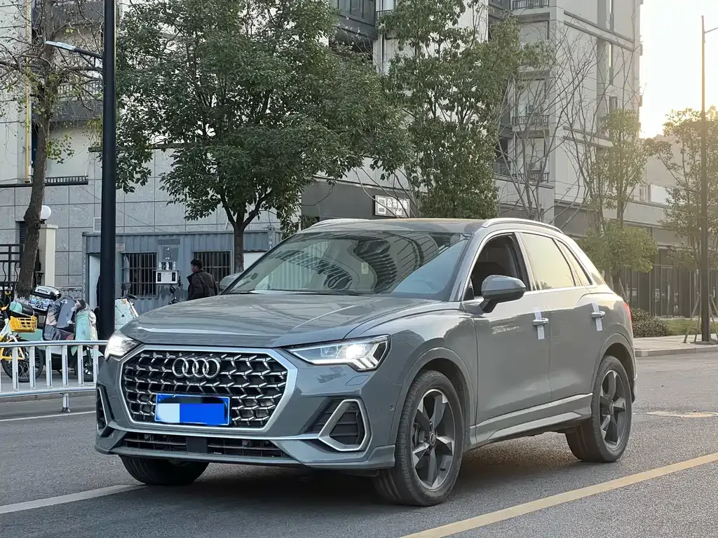 Audi Q3 2024 из CN, фото 1