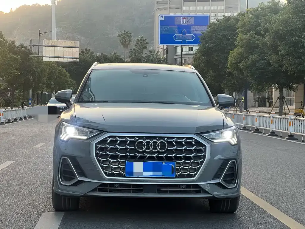 Audi Q3 2024 из CN, фото 9