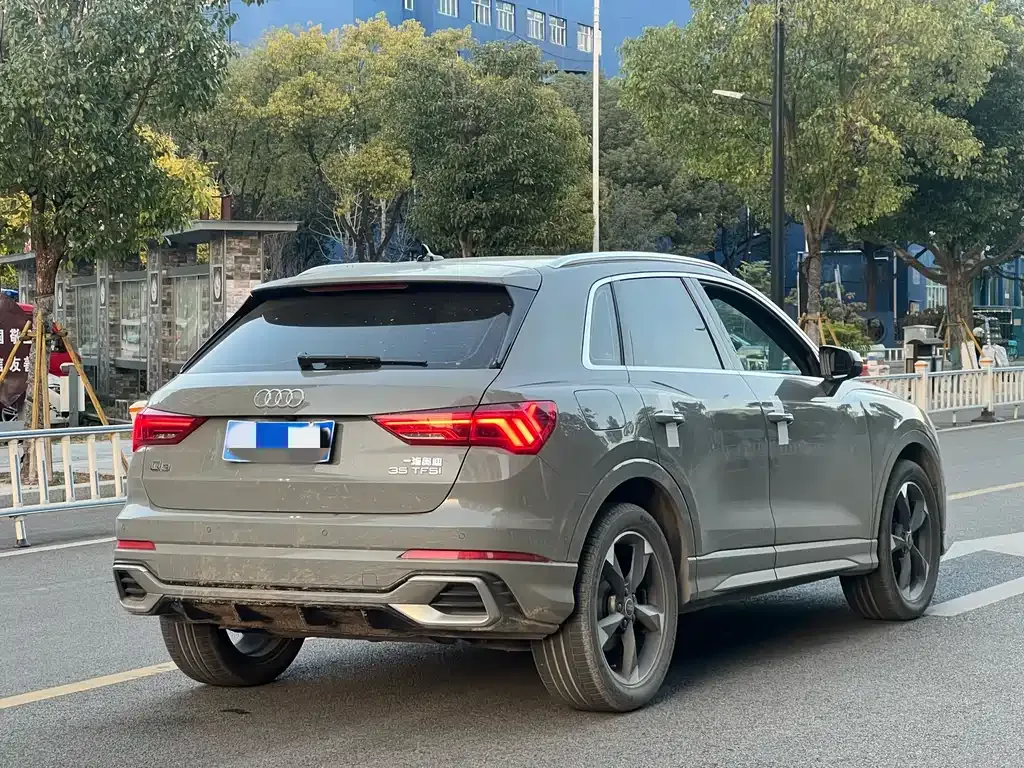 Audi Q3 2024 из CN, фото 4