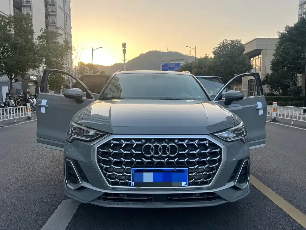 Audi Q3 2024 из CN, фото 5
