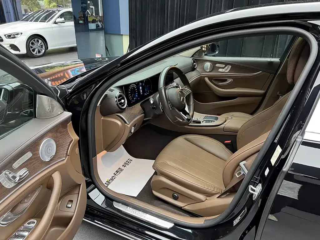 Mercedes-Benz E-Class 2022 из CN, фото 6